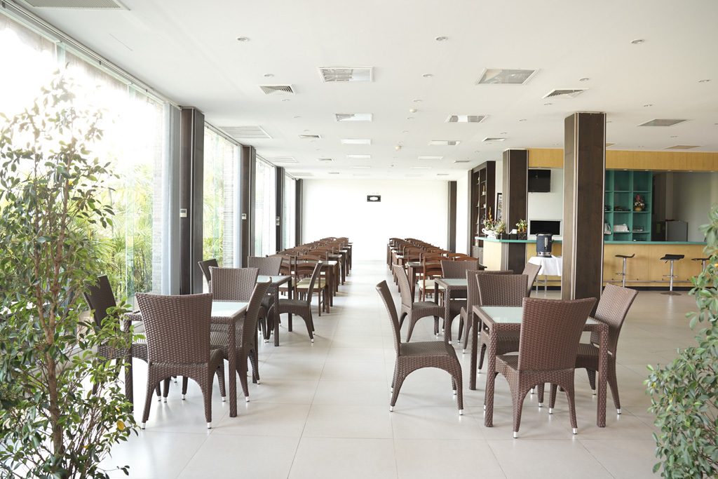 Lobby Cafeteria